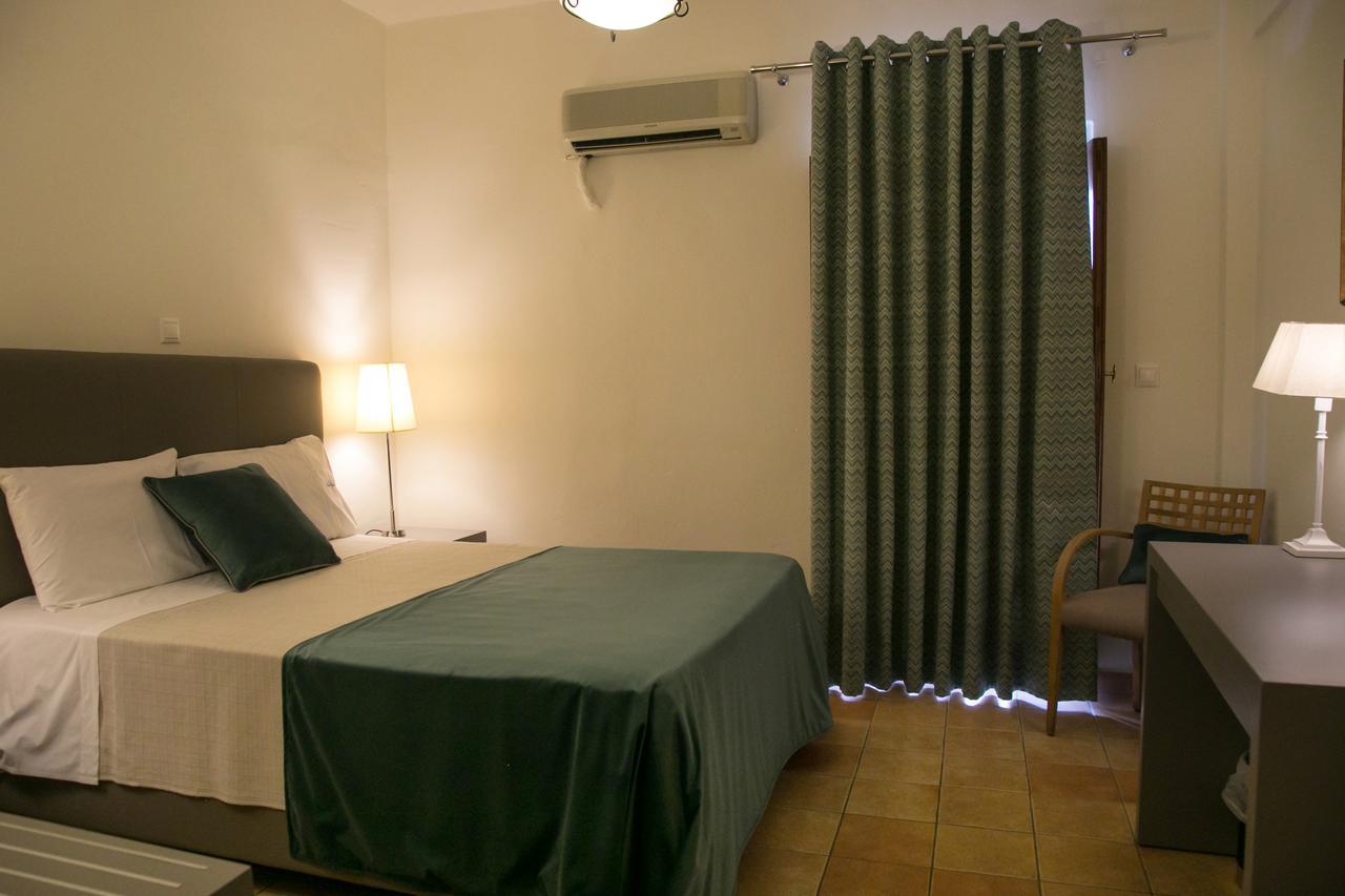 Kastro Maini Hotel Areopoli Exterior foto